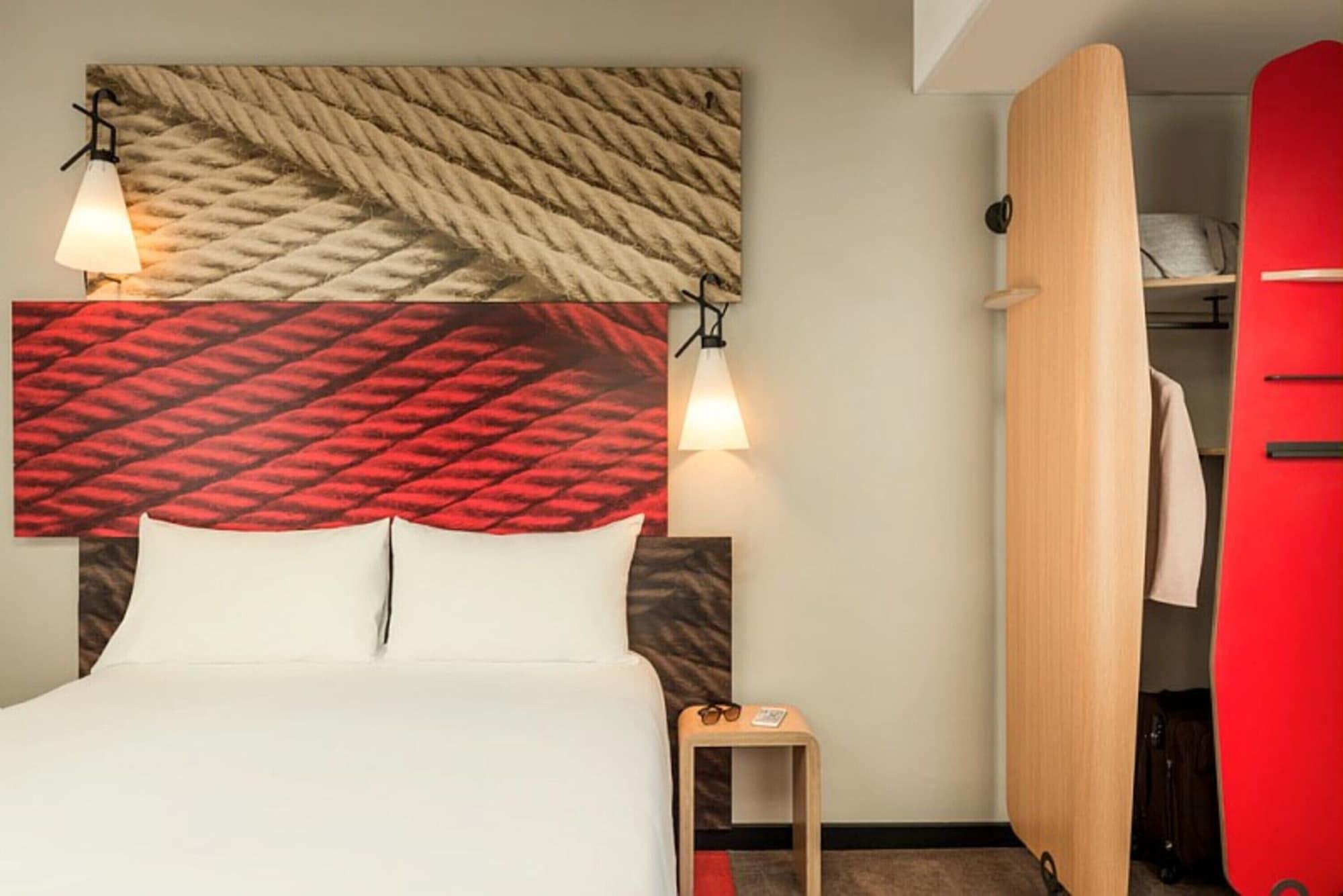 Ibis Bordeaux Centre Bastide Hotel Ngoại thất bức ảnh
