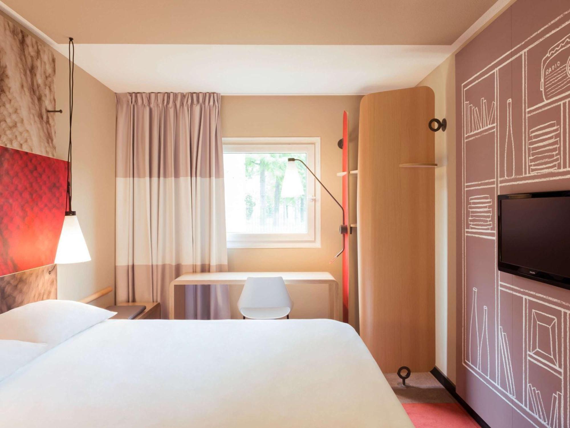 Ibis Bordeaux Centre Bastide Hotel Ngoại thất bức ảnh