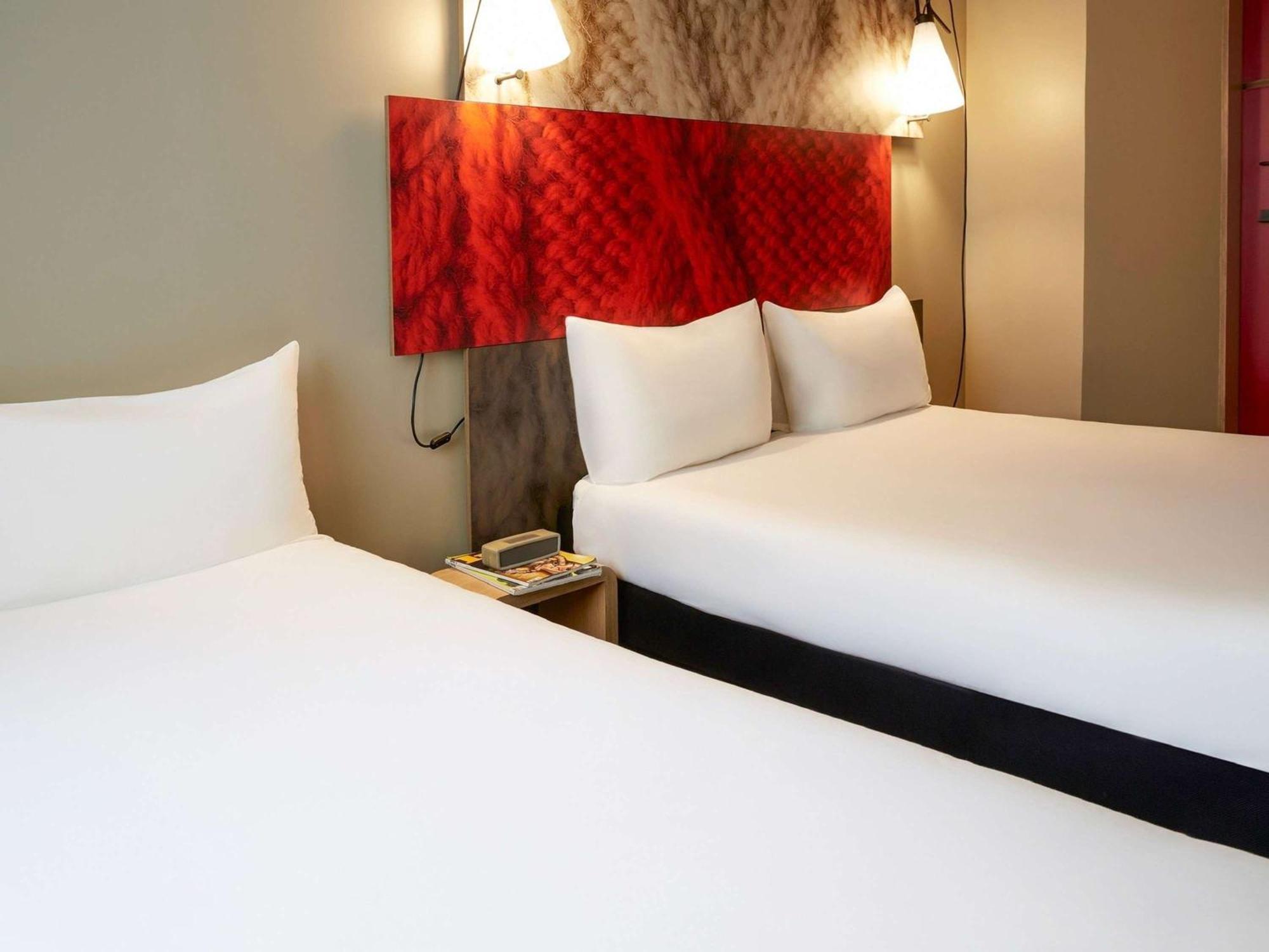 Ibis Bordeaux Centre Bastide Hotel Ngoại thất bức ảnh